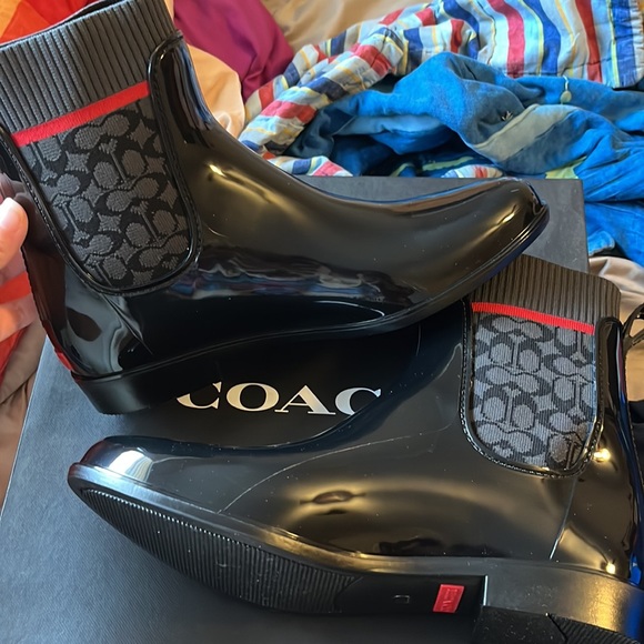 COACH Rubber Rain Bootie (Otter Rubber) Size 11B run small (fits like 9 1/2) - Picture 3 of 5